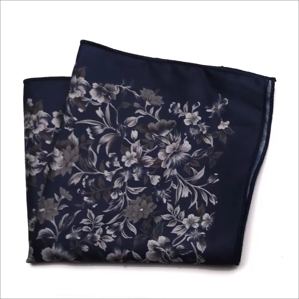 Pocket square 137
