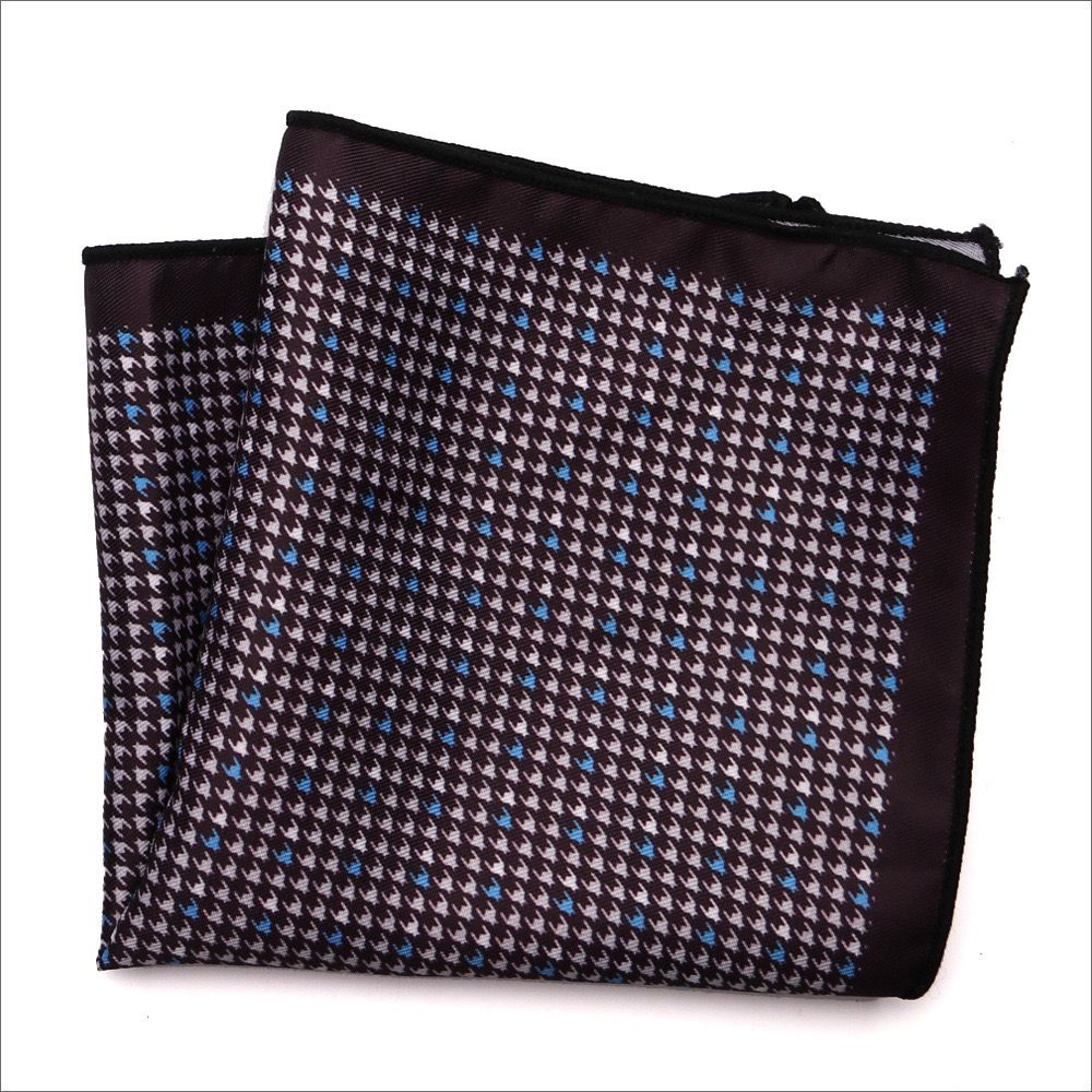 Pocket square 140